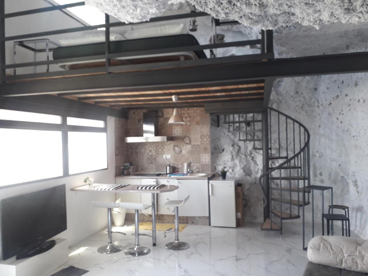 Villa Cueva Rural " Old London " With Jacuzzi And Swimming Pool Santa Cruz de Tenerife Exterior foto